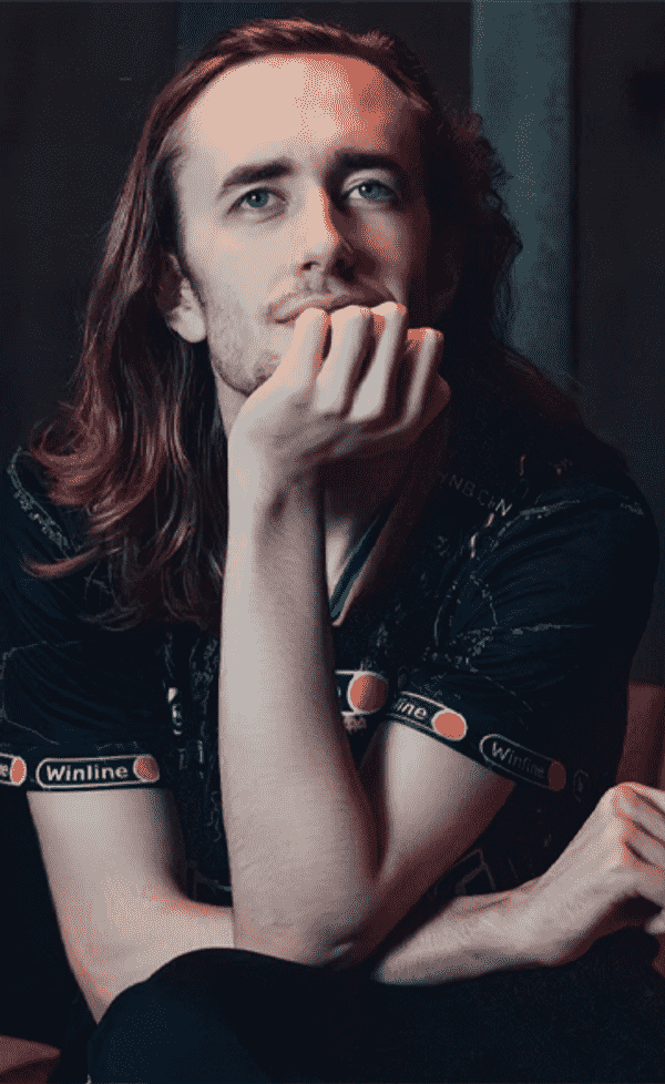 Quinn alcanza los 13K de MMR